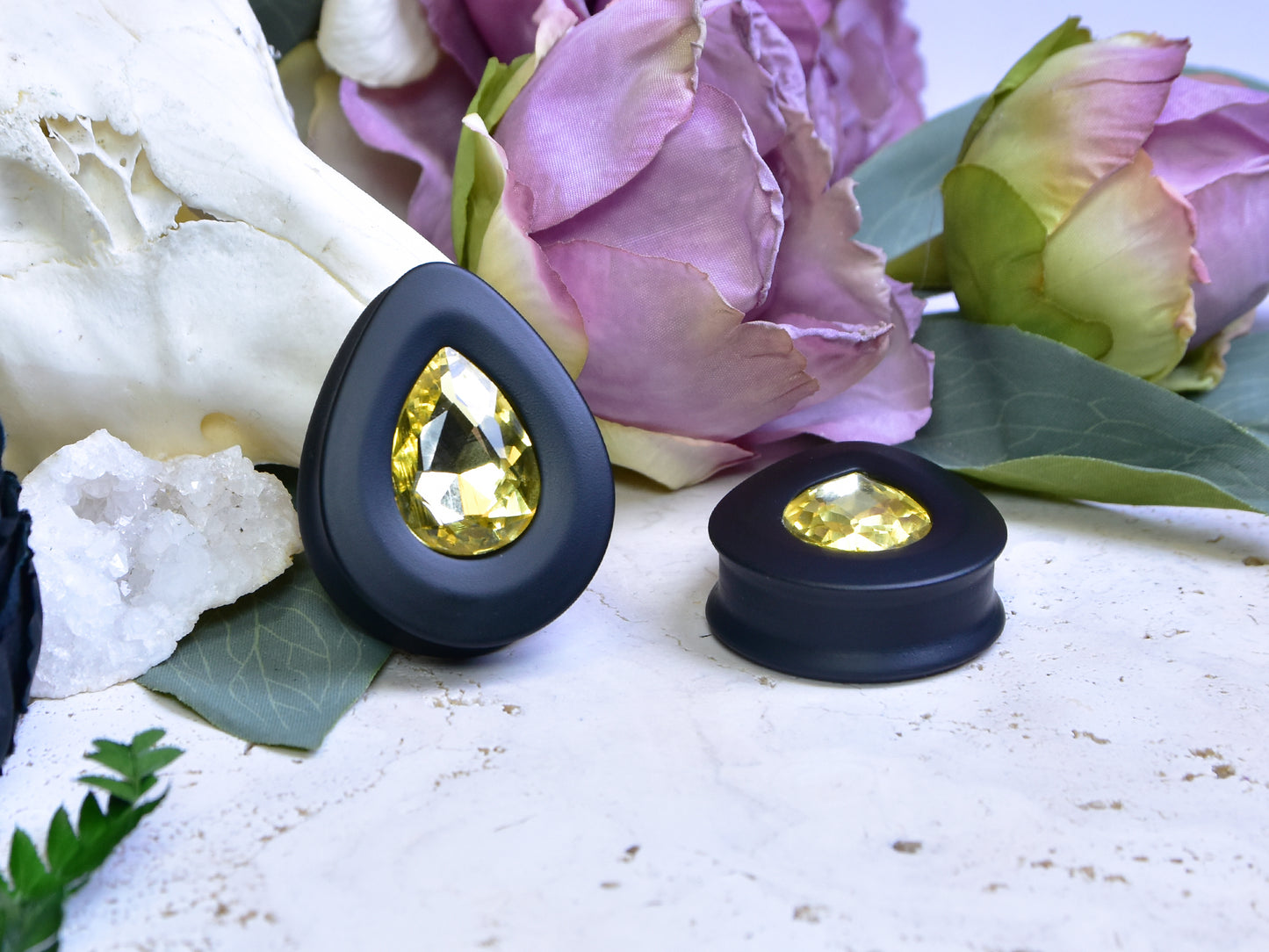 Teardrop Ear Plugs with Glass Crystal - Jonquil