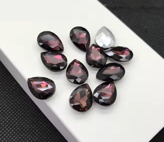 Teardrop Ear Plugs with Glass Crystal - Burgundy