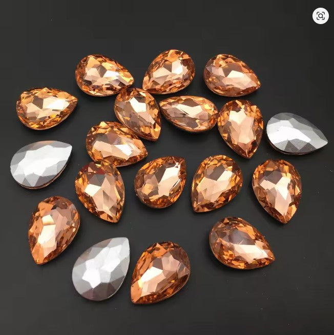 Teardrop Ear Plugs with Glass Crystal - Light Peach