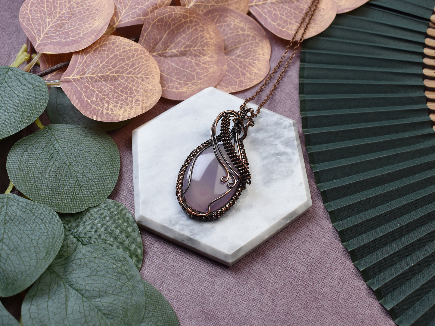 Miedziany wisiorek wire wrapping z purpurowym agatem Spirit Of Copper