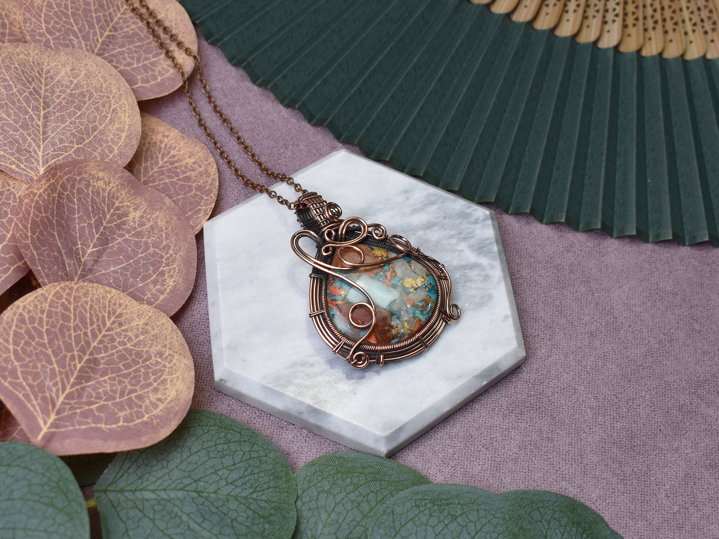 Miedziany wisiorek wire wrapping z turkusem Oyster Spirit Of Copper