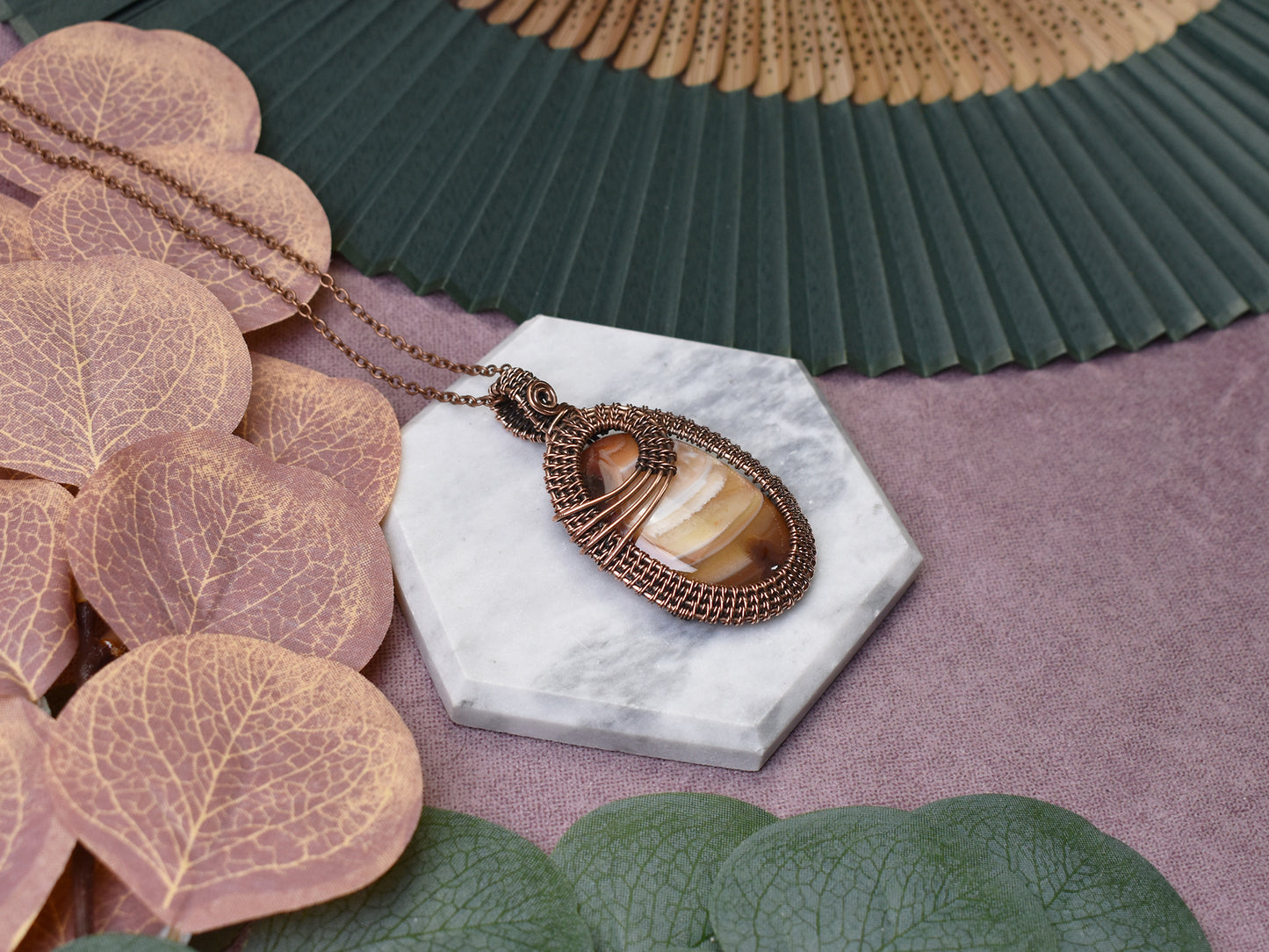 Miedziany wisiorek wire wrapping z karneolem Spirit Of Copper