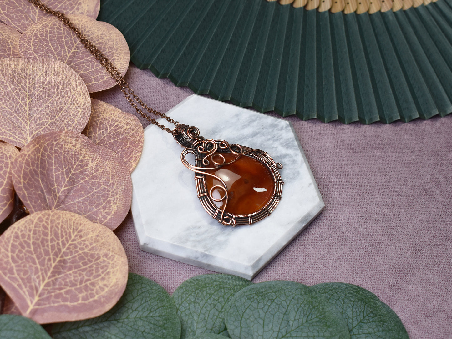Miedziany wisiorek wire wrapping z karneolem Spirit Of Copper