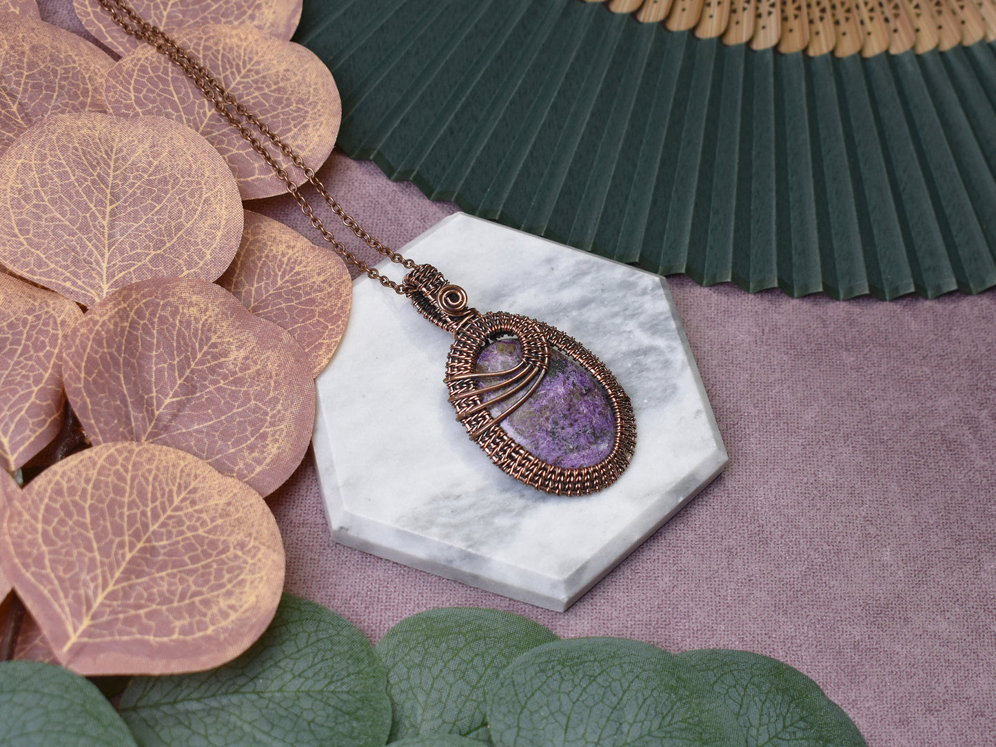 Miedziany wisiorek wire wrapping z purpurytem Spirit Of Copper