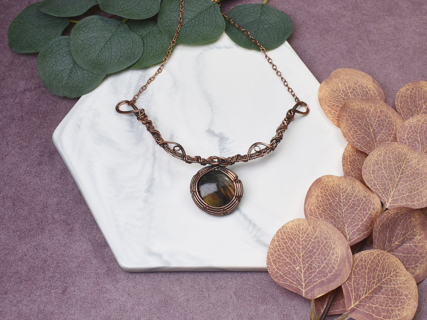 Miedziany naszyjnik wire wrapping z labradorytem Spirit Of Copper