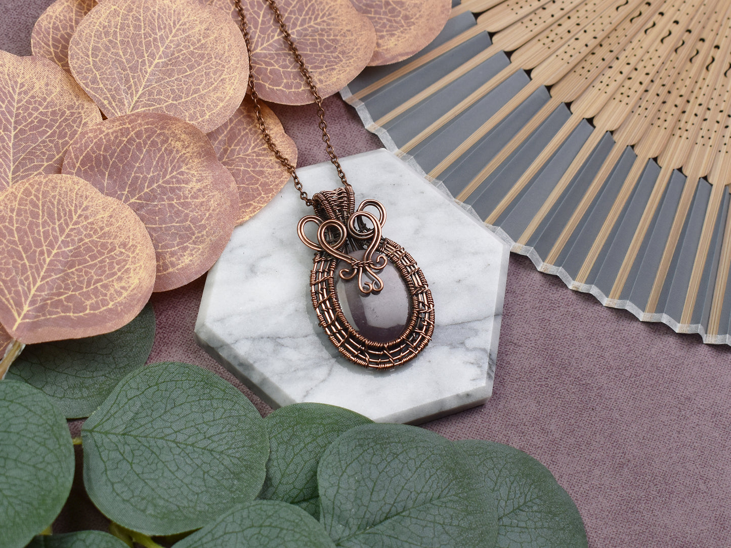 Miedziany Wisiorek Wire Wrapping z Mookaitem
