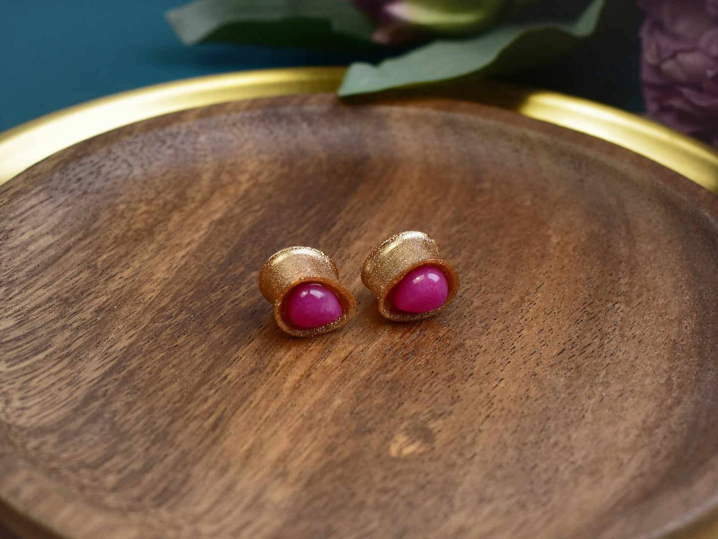 Złote plugi do uszu 12mm z jadeitem | Łezki | Para Spirit Of Copper