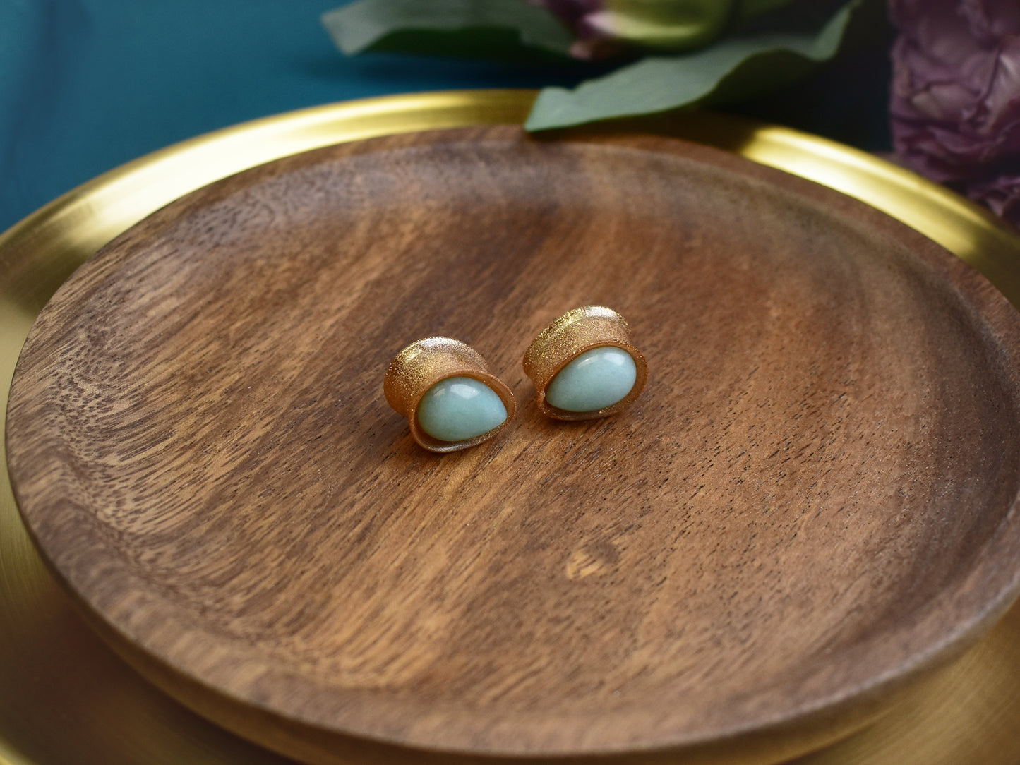 Złote plugi do uszu 14mm z jadeitem | Łezki | Para Spirit Of Copper