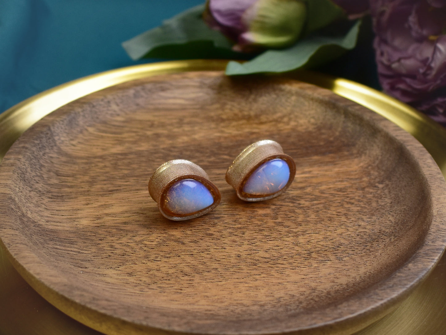Złote plugi do uszu 19mm z opalem | Łezki | Para Spirit Of Copper