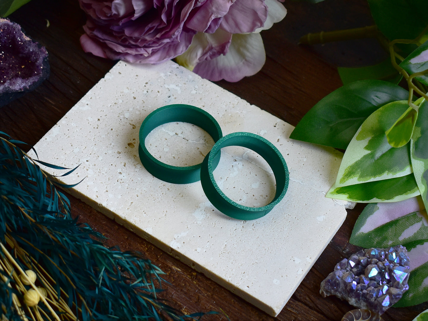 Ear tunnels 10-100mm | Emerald Green | 12 Shapes