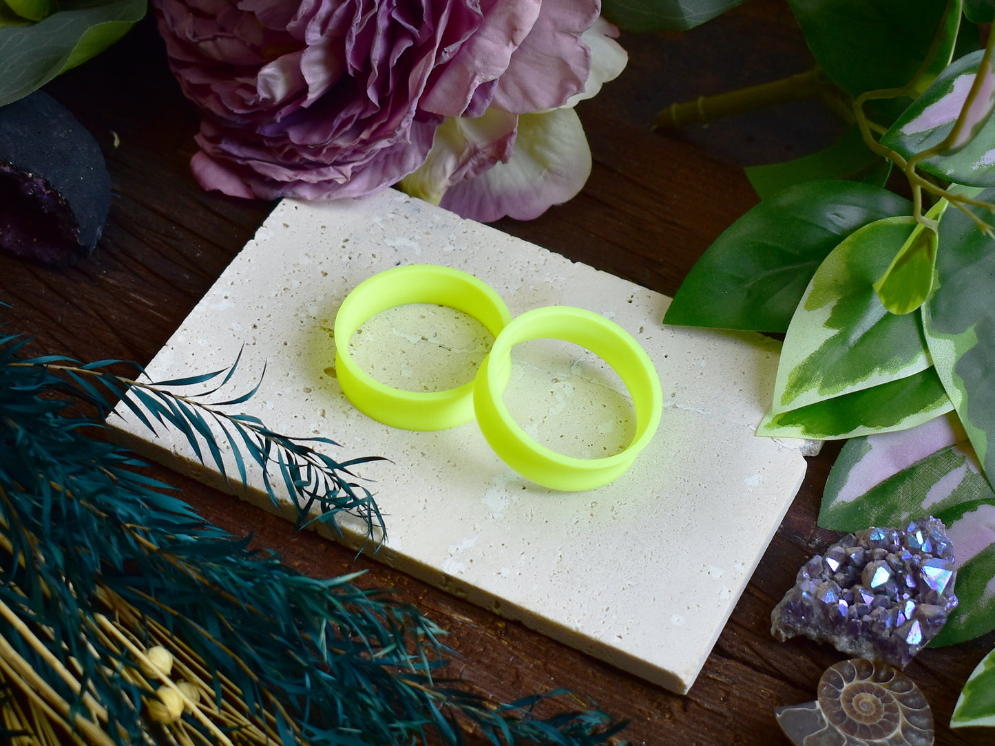 Ear tunnels 10-100mm | Neon Yellow | 12 Shapes