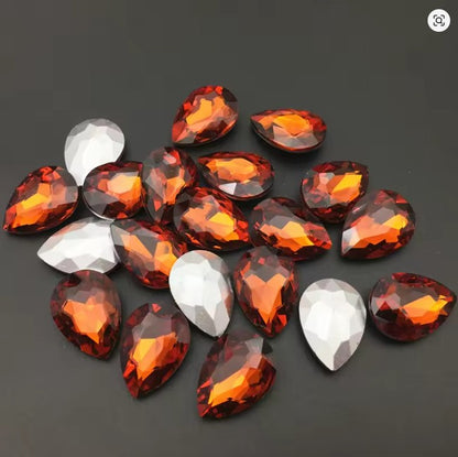 Teardrop Ear Plugs with Glass Crystal - Red Coffee