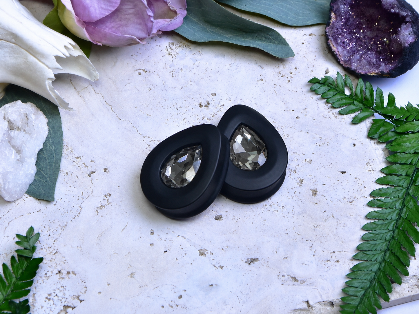 Teardrop Ear Plugs with Glass Crystal - Black