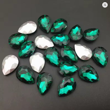 Teardrop Ear Plugs with Glass Crystal - Emerald