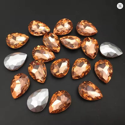 Teardrop Ear Plugs with Glass Crystal - Light Peach