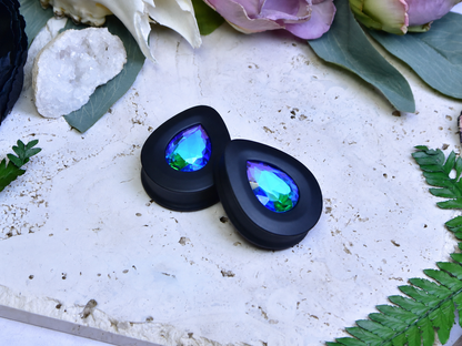 Teardrop Ear Plugs with Glass Crystal - Emerald AB