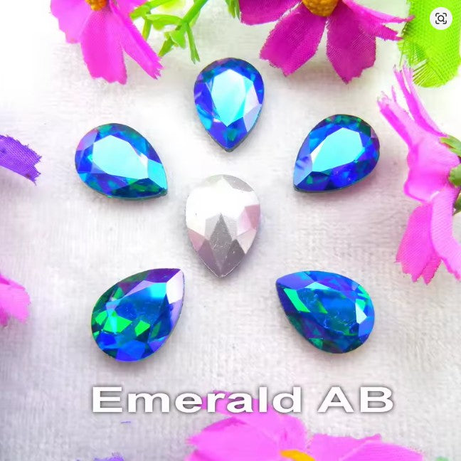 Teardrop Ear Plugs with Glass Crystal - Emerald AB