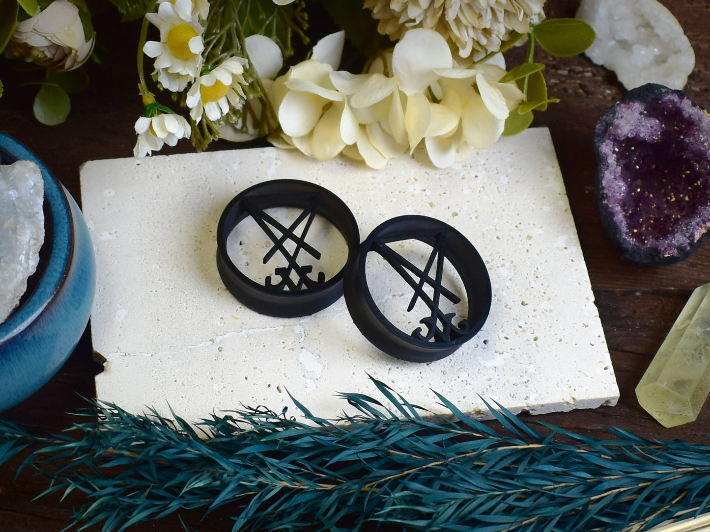 Tunele do Uszu z Pieczęcią Lucyfera | 14 Kolorów