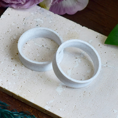 Tunele do uszu 10-100mm | Biały marmur