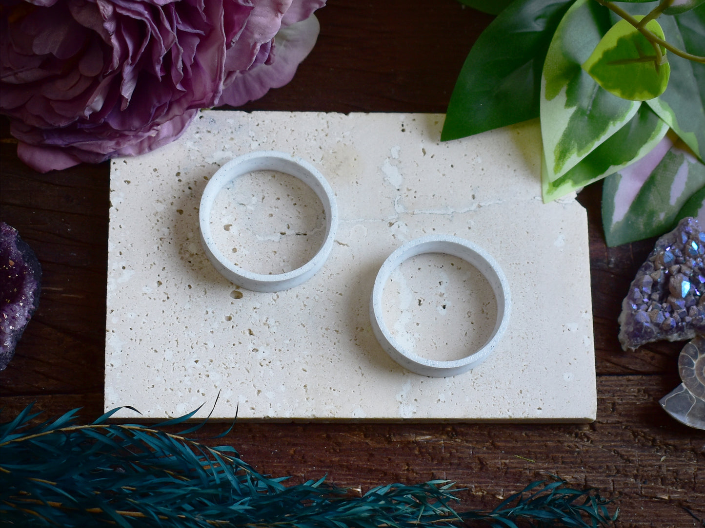 Tunele do uszu 10-100mm | Biały marmur