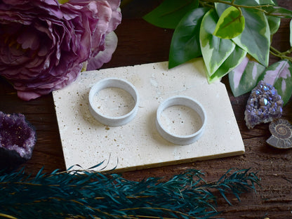 Tunele do uszu 10-100mm | Biały marmur