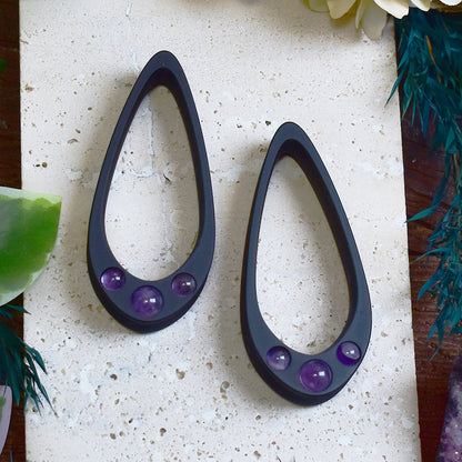 Long Teardrop Ear Plugs 25-100mm with Amethyst