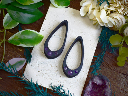 Long Teardrop Ear Plugs 25-100mm with Amethyst