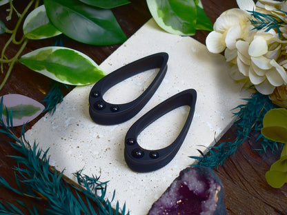 Long Teardrop Ear Plugs 25-100mm with Black Onyx