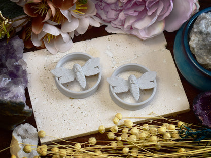 Ear Tunnels with Death’s-head Hawkmoth | 14 Colors