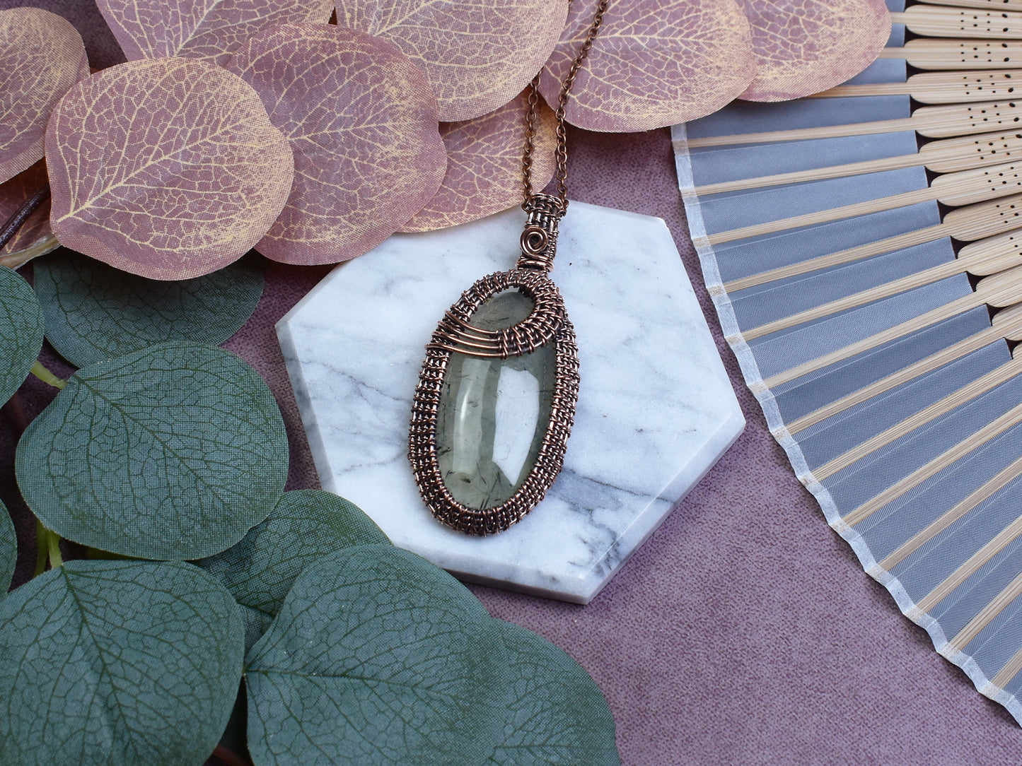 Miedziany Wisiorek Wire-Wrapping z Prehnitem