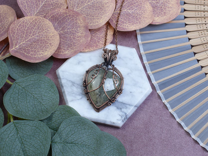 Miedziany Wisiorek Wire-Wrapping z Prehnitem
