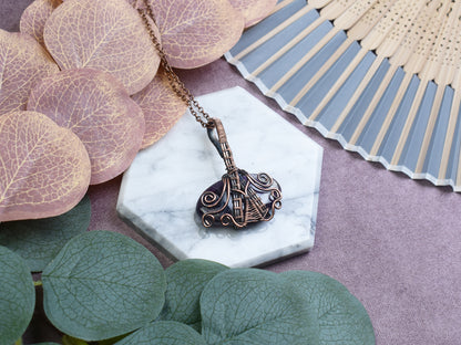 Miedziany Wisiorek Wire Wrapping z Ametystem