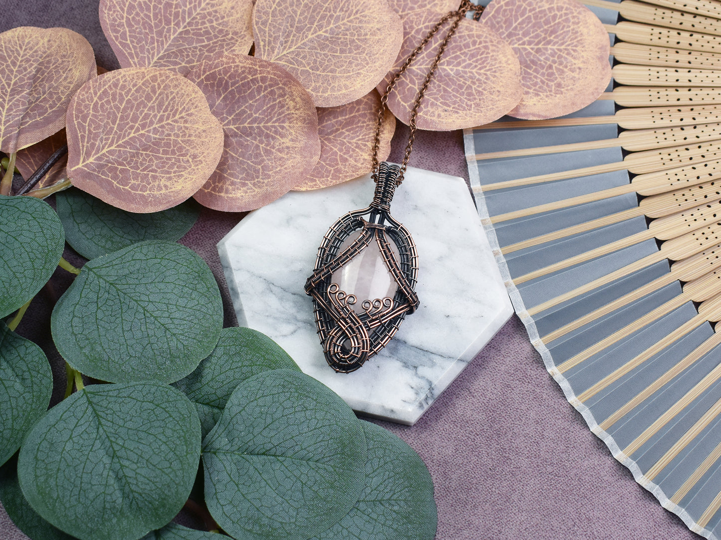 Miedziany Wisiorek Wire Wrapping z Różowym Kwarcem