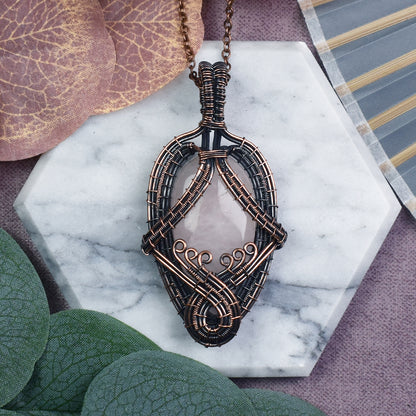 Miedziany Wisiorek Wire Wrapping z Różowym Kwarcem