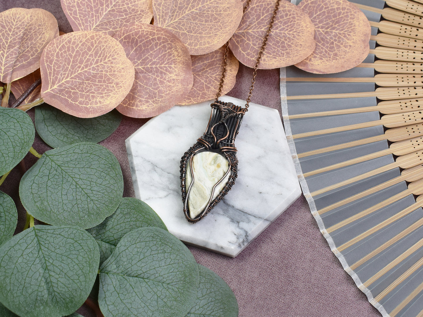 Miedziany Wisiorek Wire-Wrapping z Jaspisem Larsonite