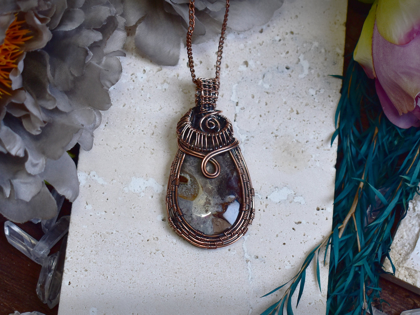 Miedziany Wisiorek Wire Wrapping z Jaspisem Coffee Bean