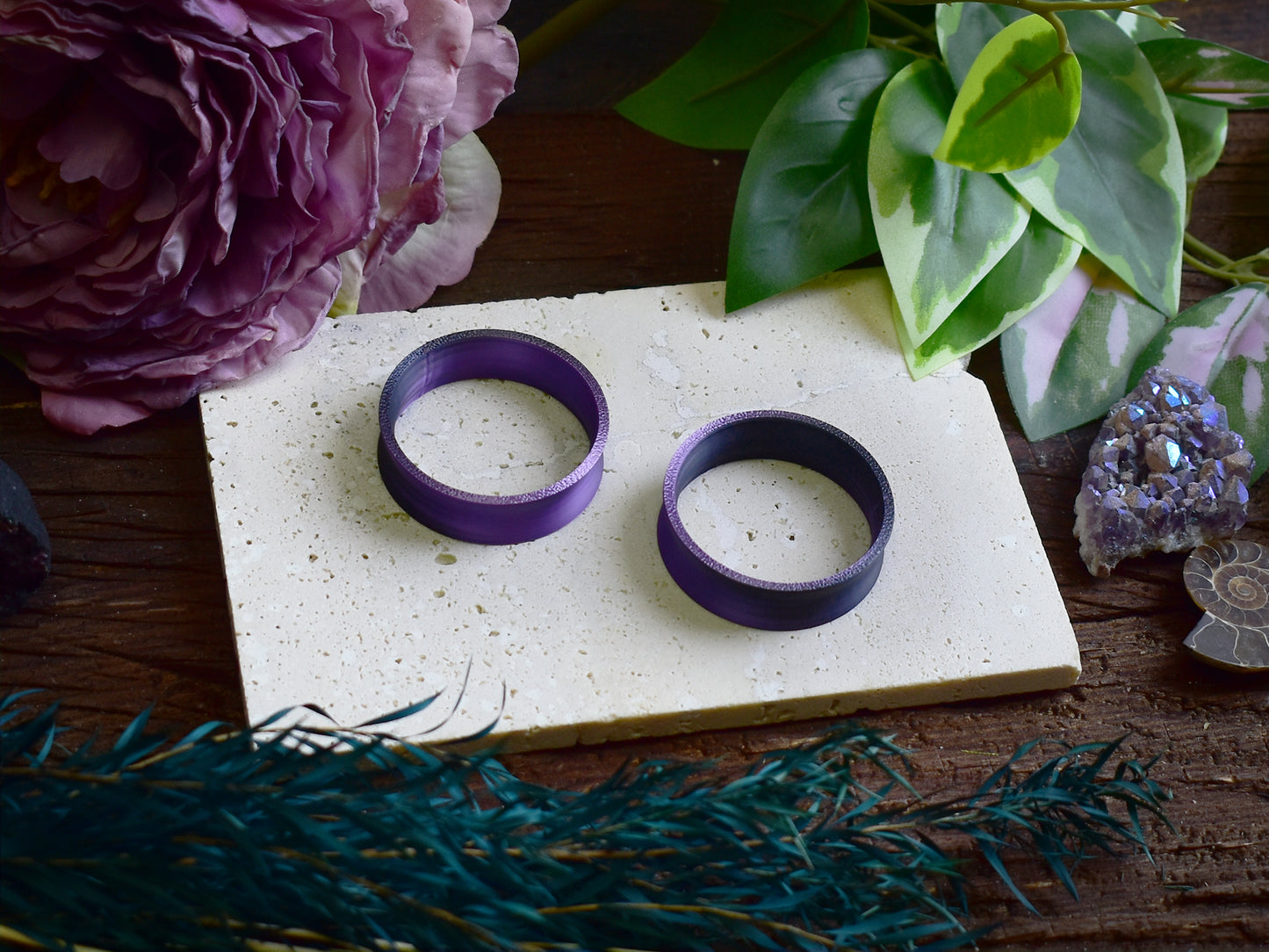 Tunele do uszu 10-100mm | Czarno-fioletowe