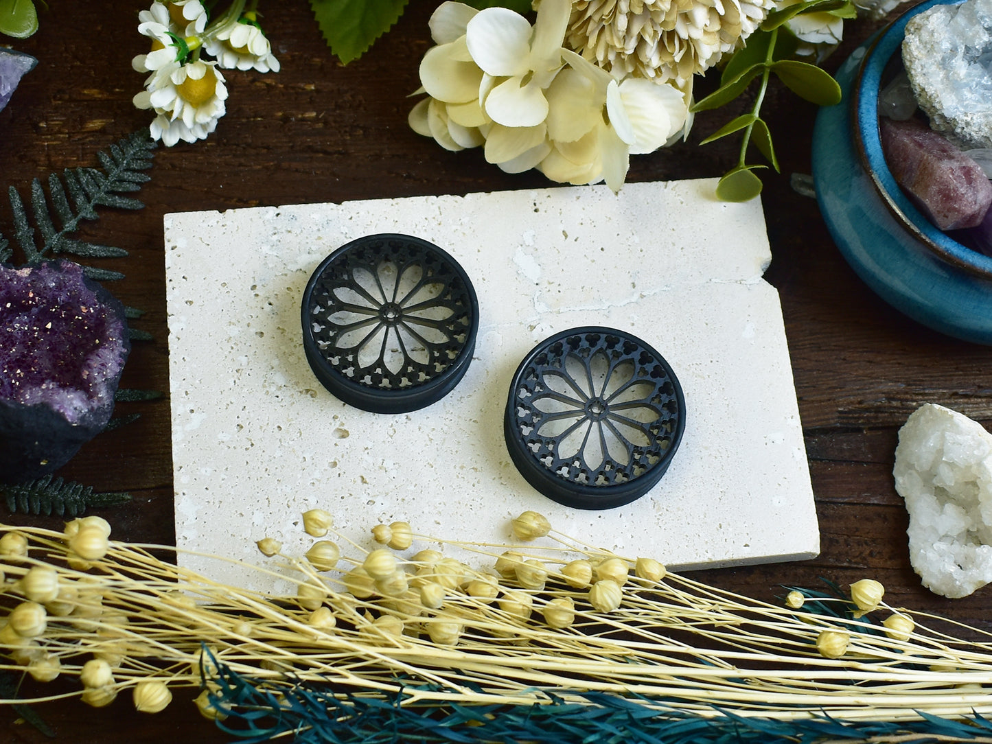 Ear Tunnels with Rosette | 14 Colors