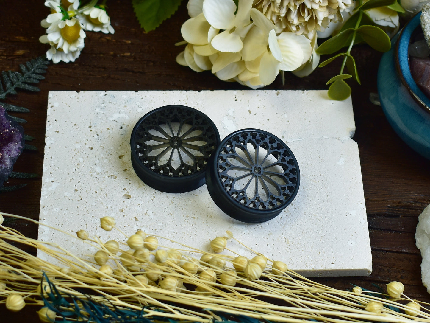 Ear Tunnels with Rosette | 14 Colors