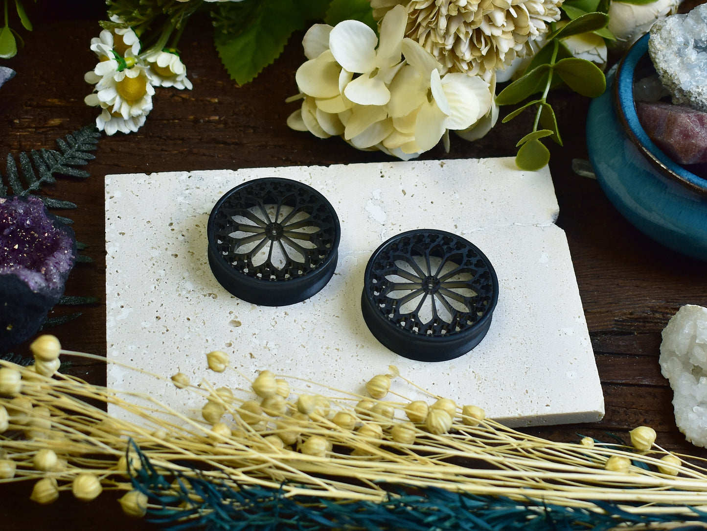 Ear Tunnels with Rosette | 14 Colors