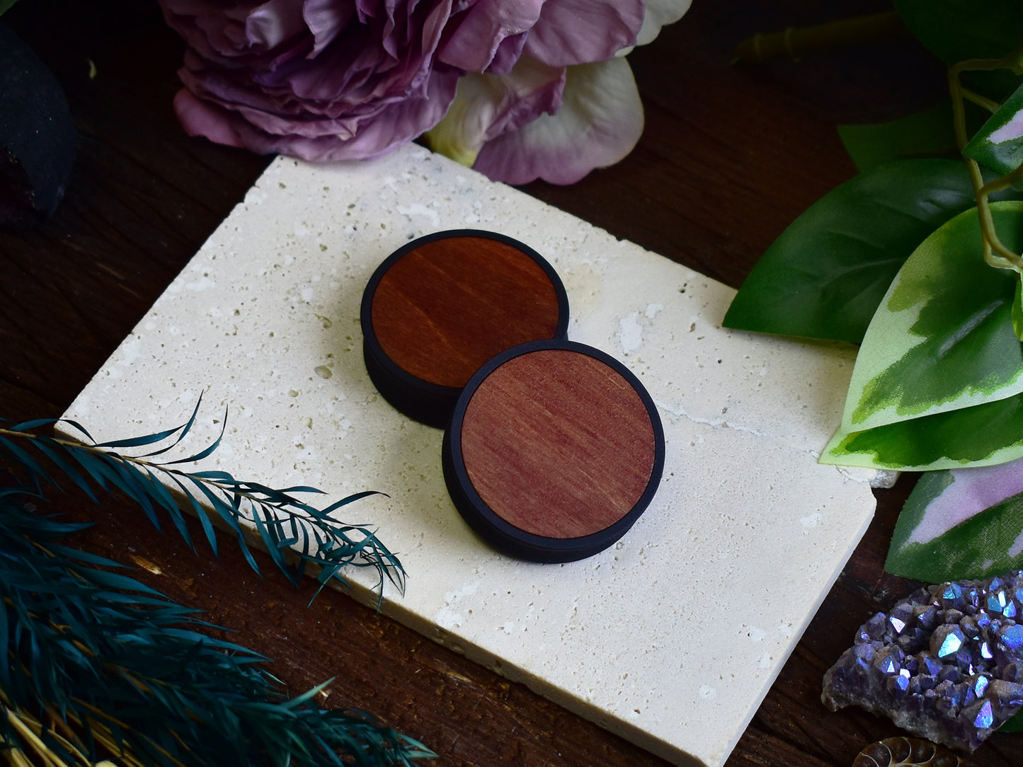 Túneles de oreja 10–100 mm con Relleno de Madera | Caoba Oscuro