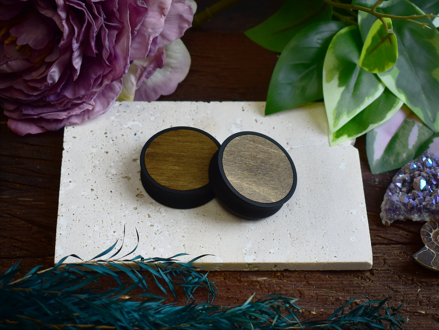 Ohrtunnel 10-100mm mit Holzfüllung | Dunkle Eiche