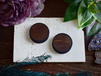 Túneles de oreja 10–100 mm con Relleno de Madera | Nogal Oscuro