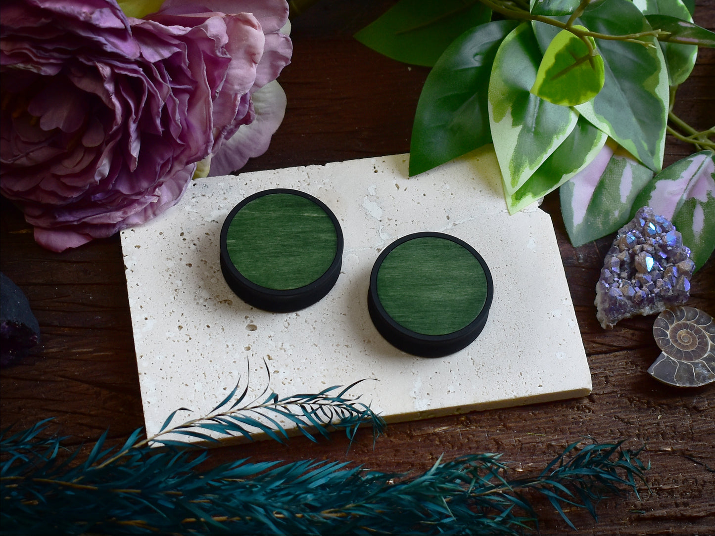 Tunele do uszu 10–100 mm z drewnem | Trawiasta Zieleń